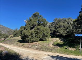 1 Corner El Capitan Lomita Flt, Santa Clarita, CA 91350