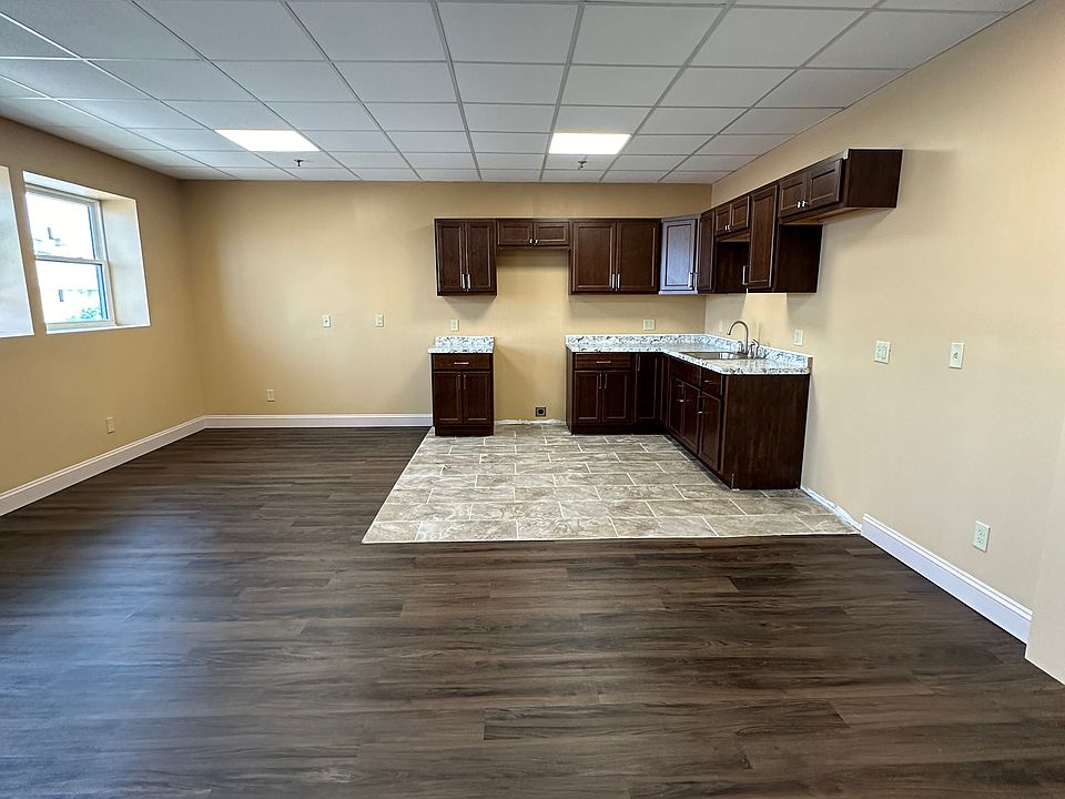 1st image of 2207 Elmwood Ave #3