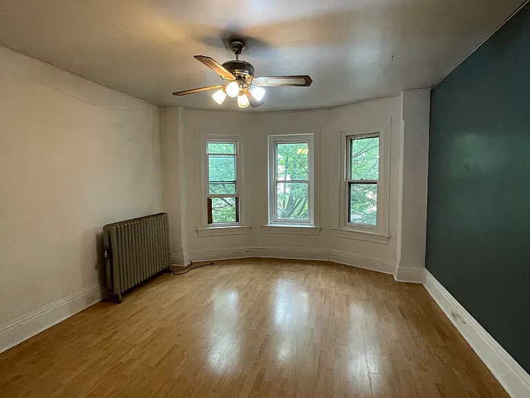 314 Main St — Photo 1