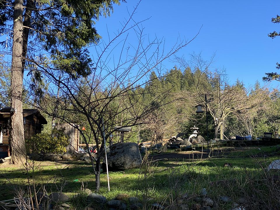 2nd image of 500 Waters Creek Rd