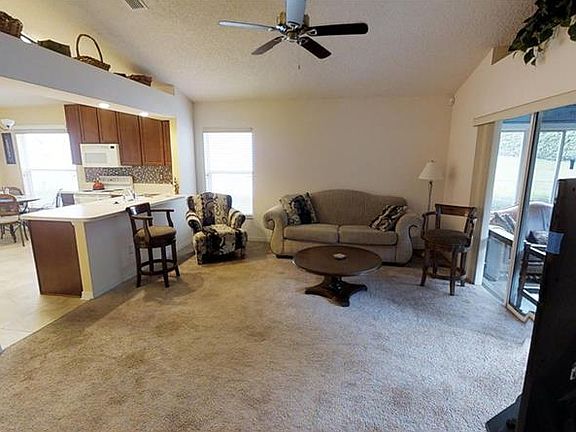 5th image of 2139 Burley Ave
