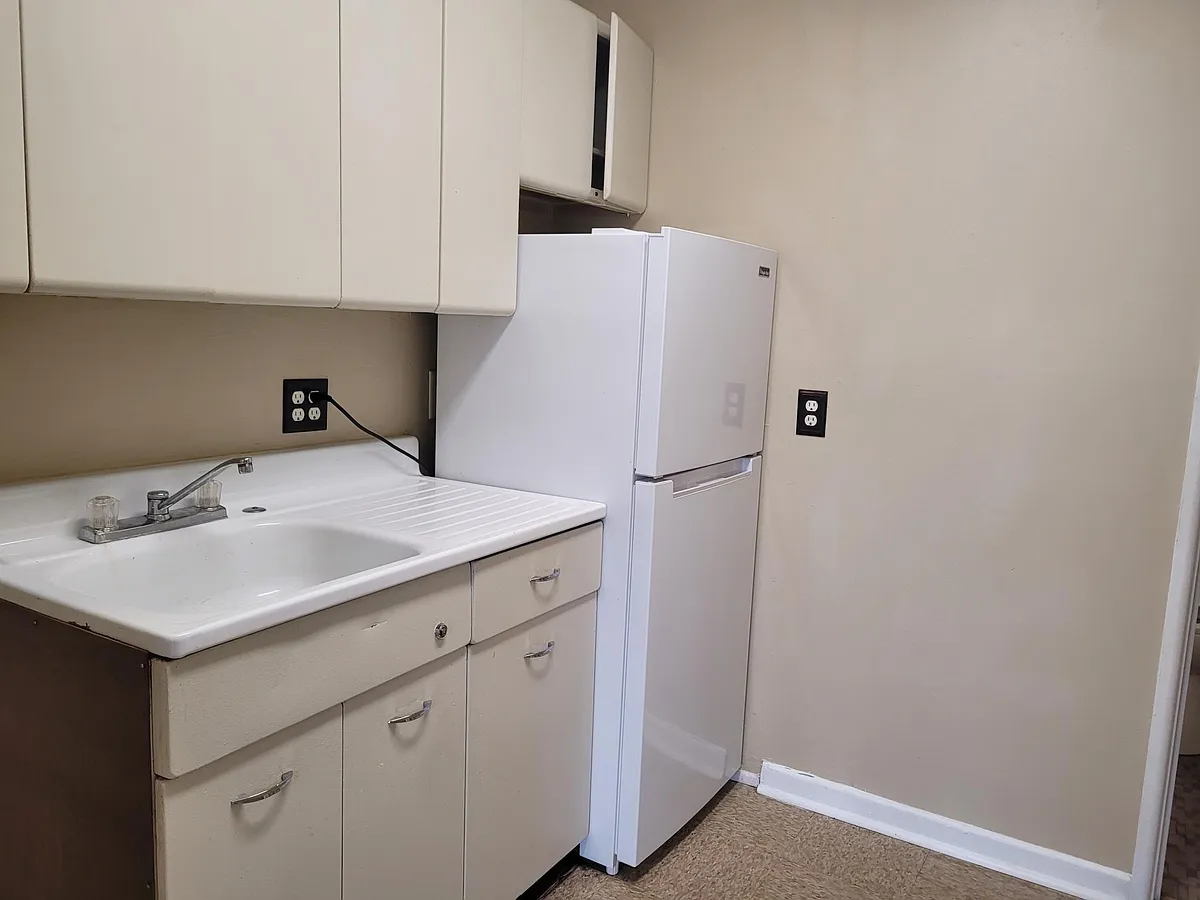 Building Photo - 1112 Finley Ave #12B