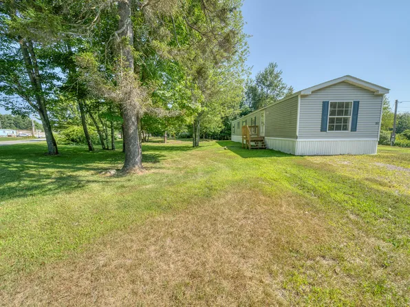 14 Field Road, Searsport, ME 04974