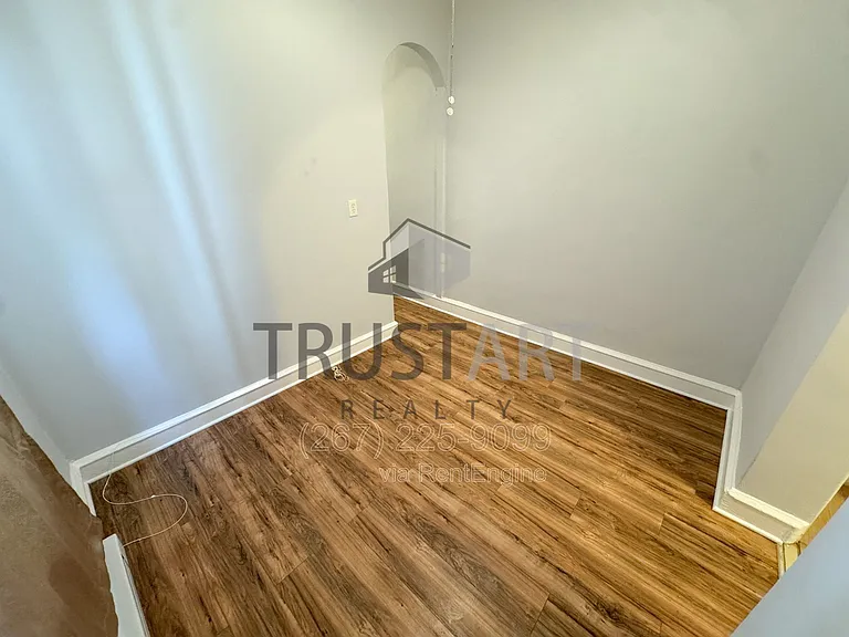 2446 N 33rd St #1 — Photo 7