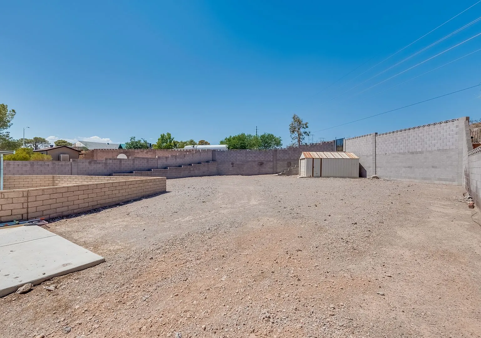 Spacious 4-Bedroom Boulder City Home with Private Pool — Photo 3