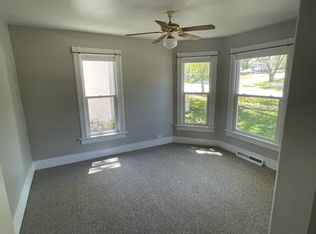 903 Iowa Ave, Muscatine, IA 52761