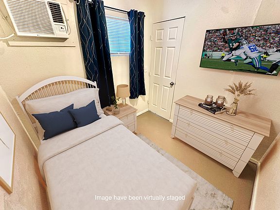 2nd image of 11330 Palm Dr Unit 6