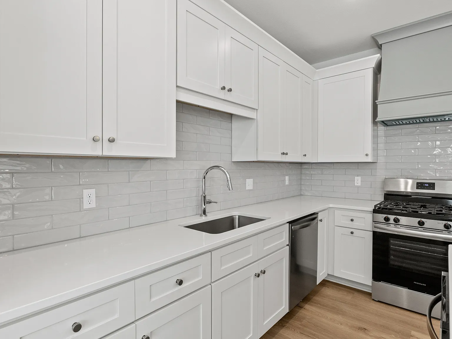 3 bed, 1600 sqft, $2,600 — Photo 4