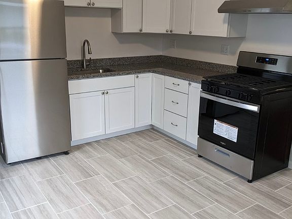 3rd image of 22435 Strassburg Ave