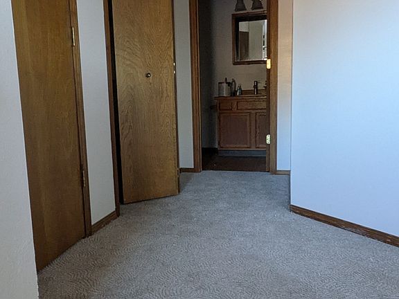 4th image of 352 Ponderosa St