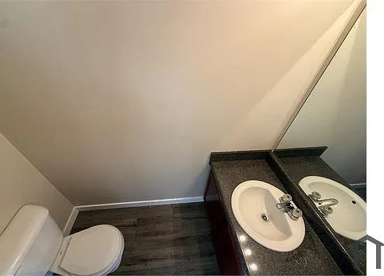 3 bed, 1700 sqft, $1,700 — Photo 3