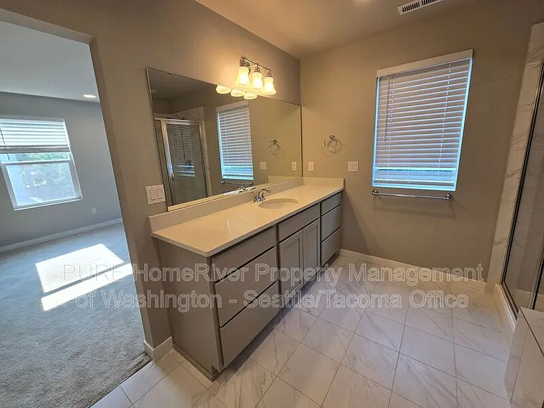 11618 SE 197th Pl — Photo 40