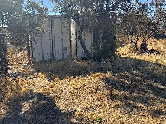 5th image of 44243 Chapman Rd
