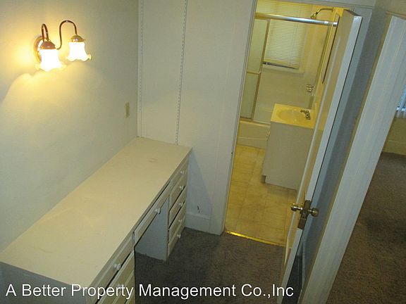 3rd image of 915 E Ocean Blvd APT 8