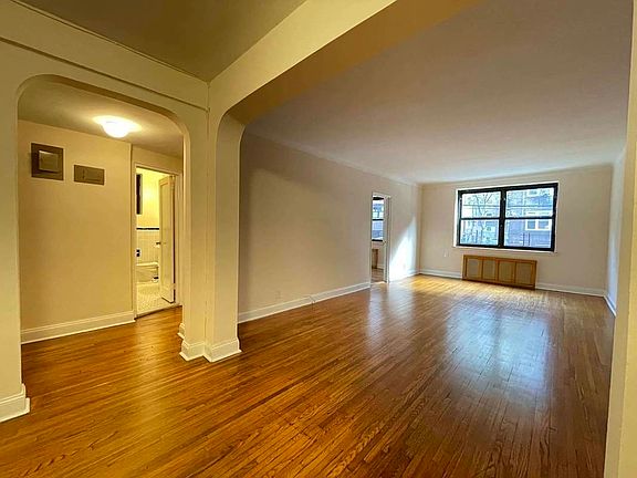 3rd image of 69-39 Yellowstone Blvd #1O7