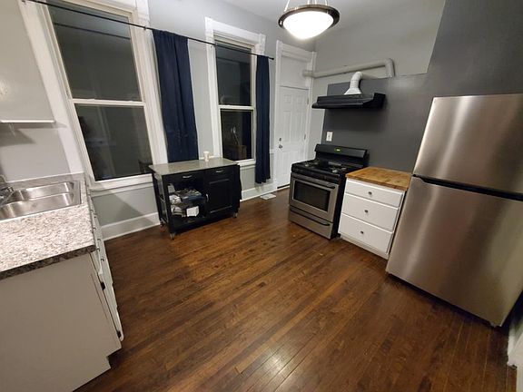 5th image of 2645 W 21st St #1