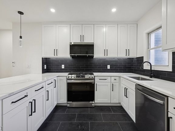 2nd image of 24 Park St #24