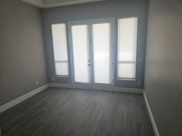 12210 E Desert Cove Ave — Photo 7