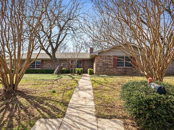 3rd image of 1308 Raborn St