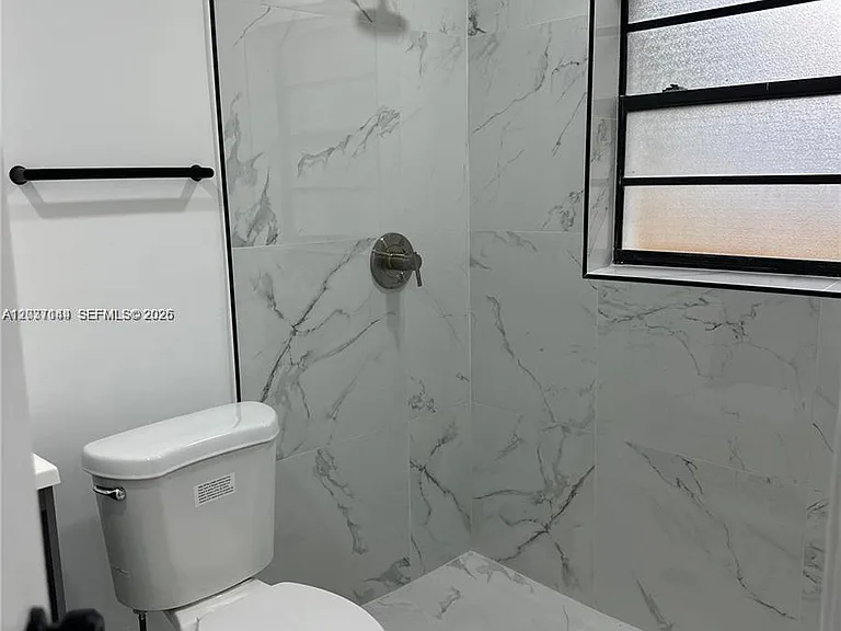 6560 SW 49th St #2 — Photo 7