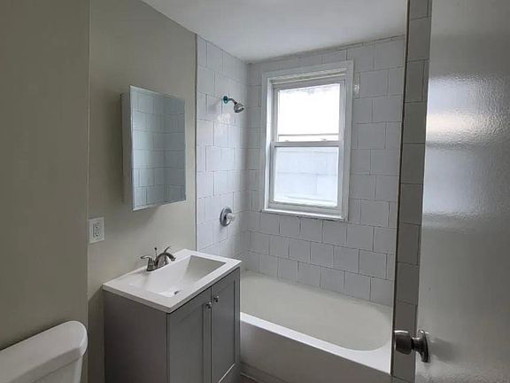 2nd image of 190 Elmwood Ave #4