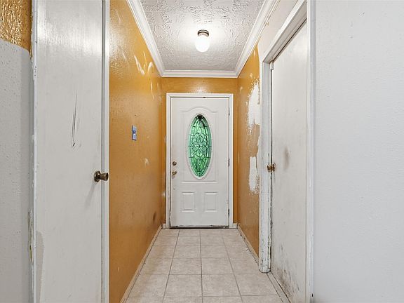 4th image of 13811 Flagstone Dr