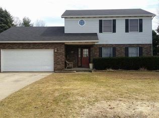 243 Laurel Dr, Valparaiso, IN 46383