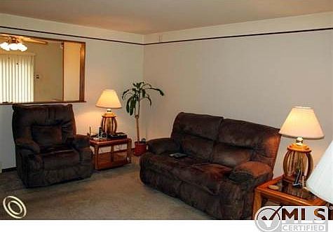 Additional Living Room