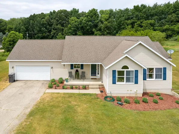 8345 Prairie View Ln SE, Alto, MI 49302