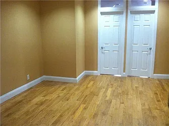 Rented by R New York