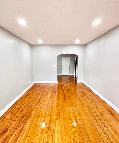 297 Lincoln Avenue — Photo 15