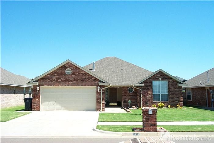 1st image of 2913 SE 96th St