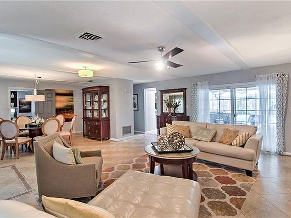 4th image of 1876 Forest Wood Dr