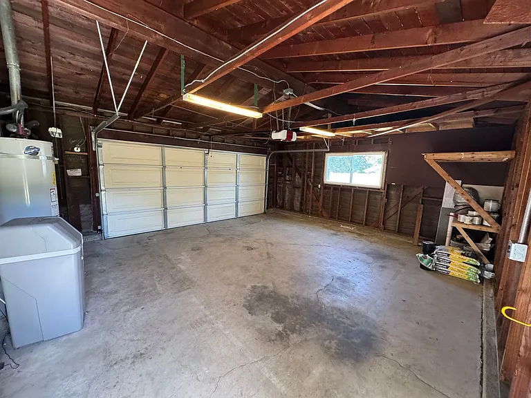 1209 N Riedel Ave — Photo 26
