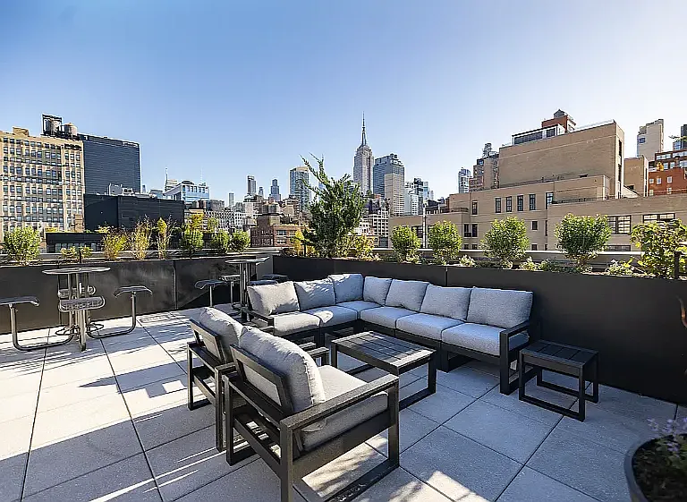 261 W 24th St #6B — Photo 10