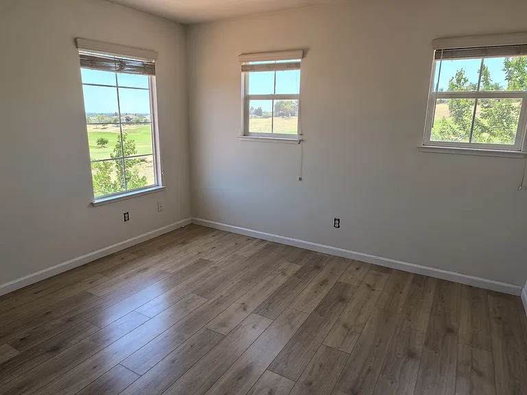 2647 Presidio Dr — Photo 18