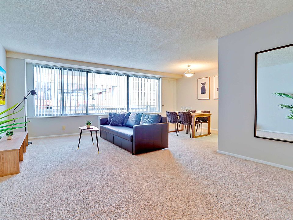 1st image of 2111 Richmond Highway Arlington Ville 22202 #2-ID1022370P