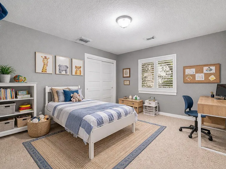 10820 Sky Rock Dr — Photo 20