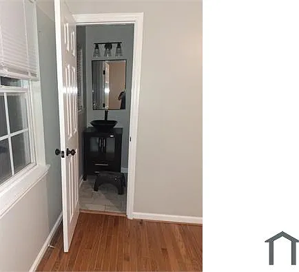 345 Center Ave NW — Photo 4