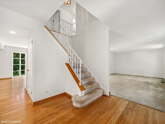 3rd image of 1821 S Highland Ave