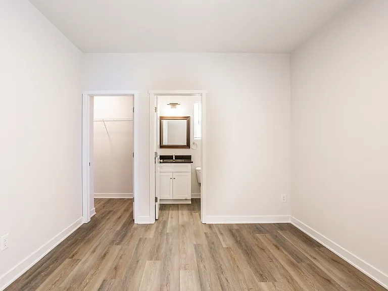 726 Parkway Ave — Photo 16