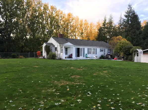 16466 Ambaum Blvd S, Seattle, WA 98148
