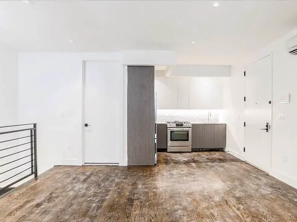 142 Erasmus St #BB