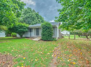 12916 Sharp Springs Rd, Lowell, AR 72745