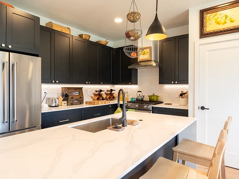 2889 W Graf St — Photo 15