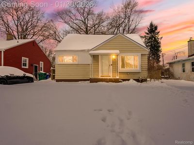 38 S Ascot St, Waterford, MI, 48328