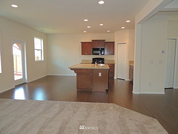 4th image of 2402 Callaway Lane SW #79