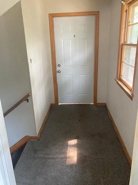 2 bed, 990 sqft, $1,000 — Photo 1