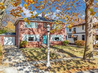 206 W Florida Ave, Urbana, IL 61801