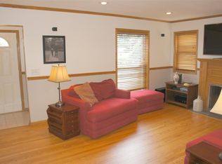 521 E Woodside St, South Bend, IN 46614